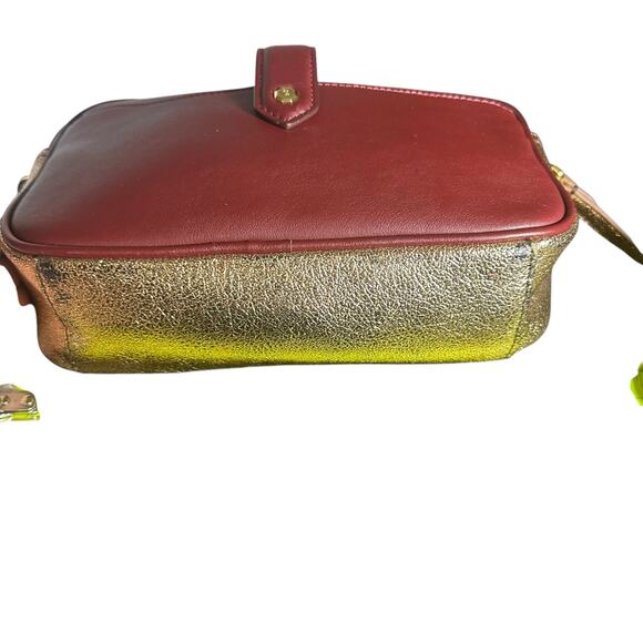 G.I.L.I. GILI Got It Love It Leather Crossbody Camera Bag Purse Burgundy Gold - Picture 5 of 9